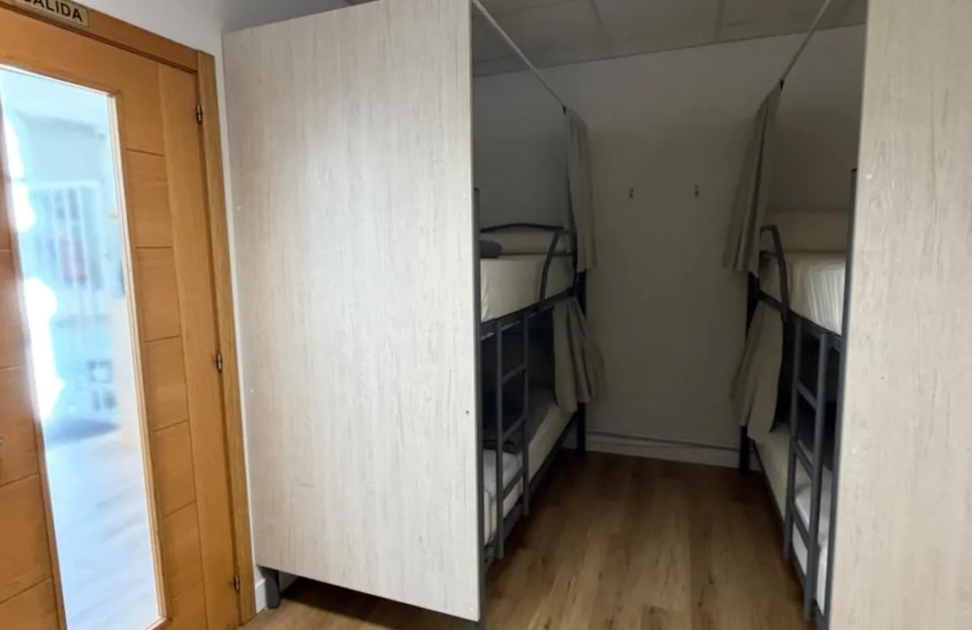 Albergue Porta Real No Bike Storage-1
